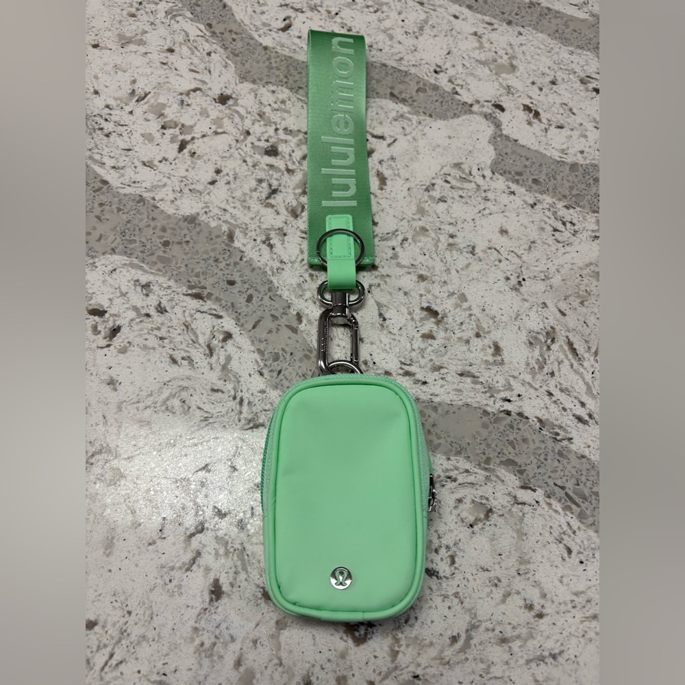 Lululemon key chain and pouch